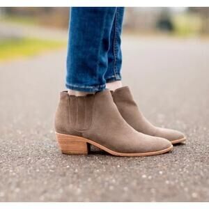 Joie Tan Barlow Chelsea Charcoal‎ Suede Ankle Booties Size 39.5